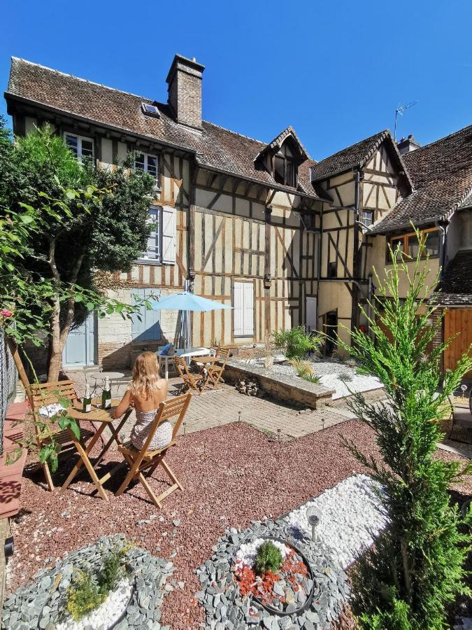 Appartamento Le Papillon de la Cathédrale - Calme - Jardin - Wifi Troyes Esterno foto